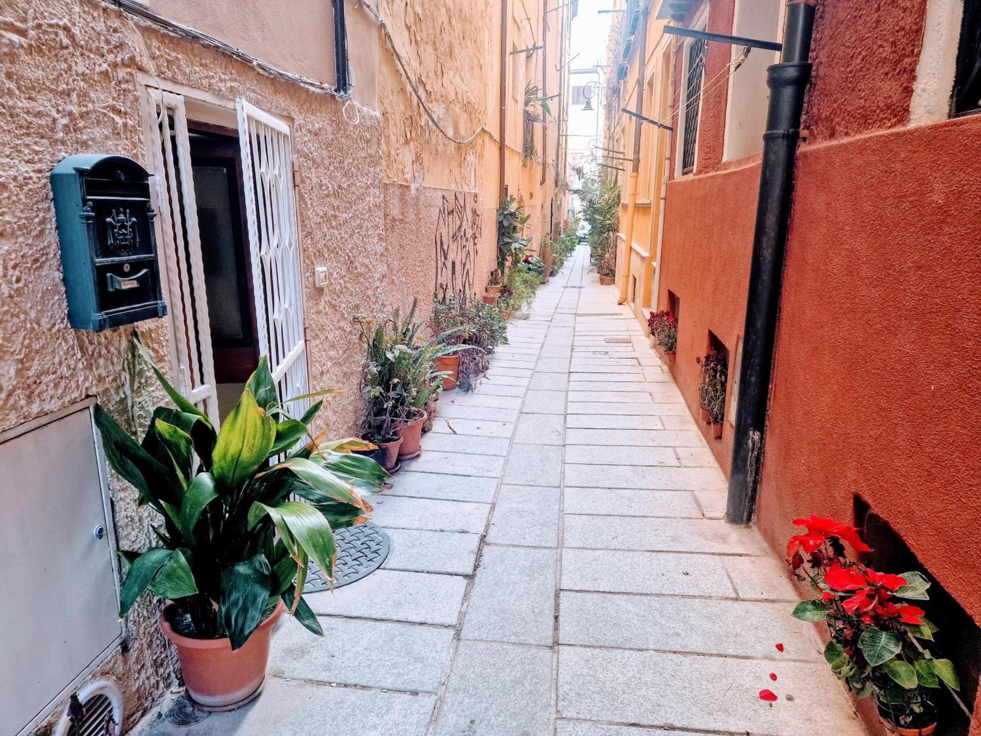Casa Vacanza Castello Cagliari Exterior foto